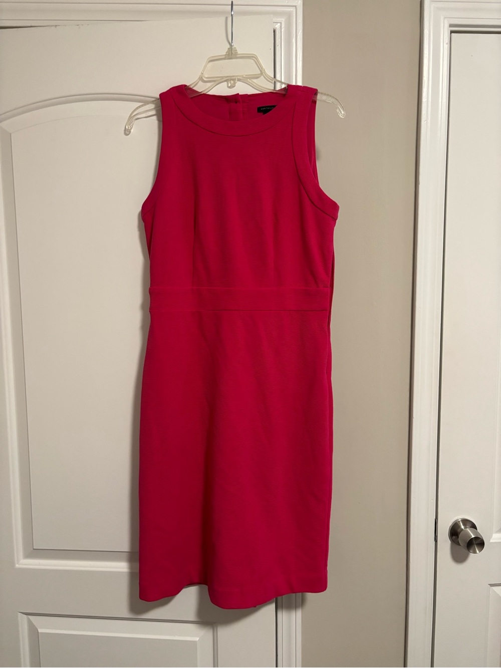 ANN TAYLOR, Sleeveless Fitted Pink Shift Dress, Size 6
